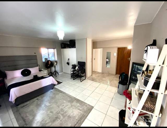 1 BEDROOM PROPERTY TO RENT IN ESPLANADE